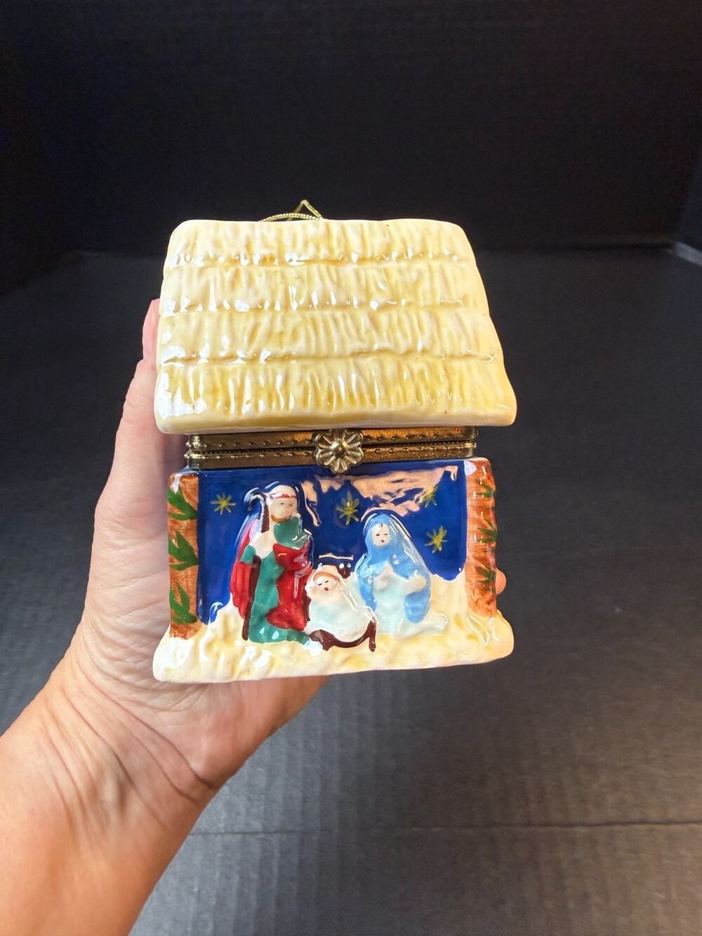 Mr. Christmas Porcelain Nativity Scene Hinged Music Box Ornament Holiday